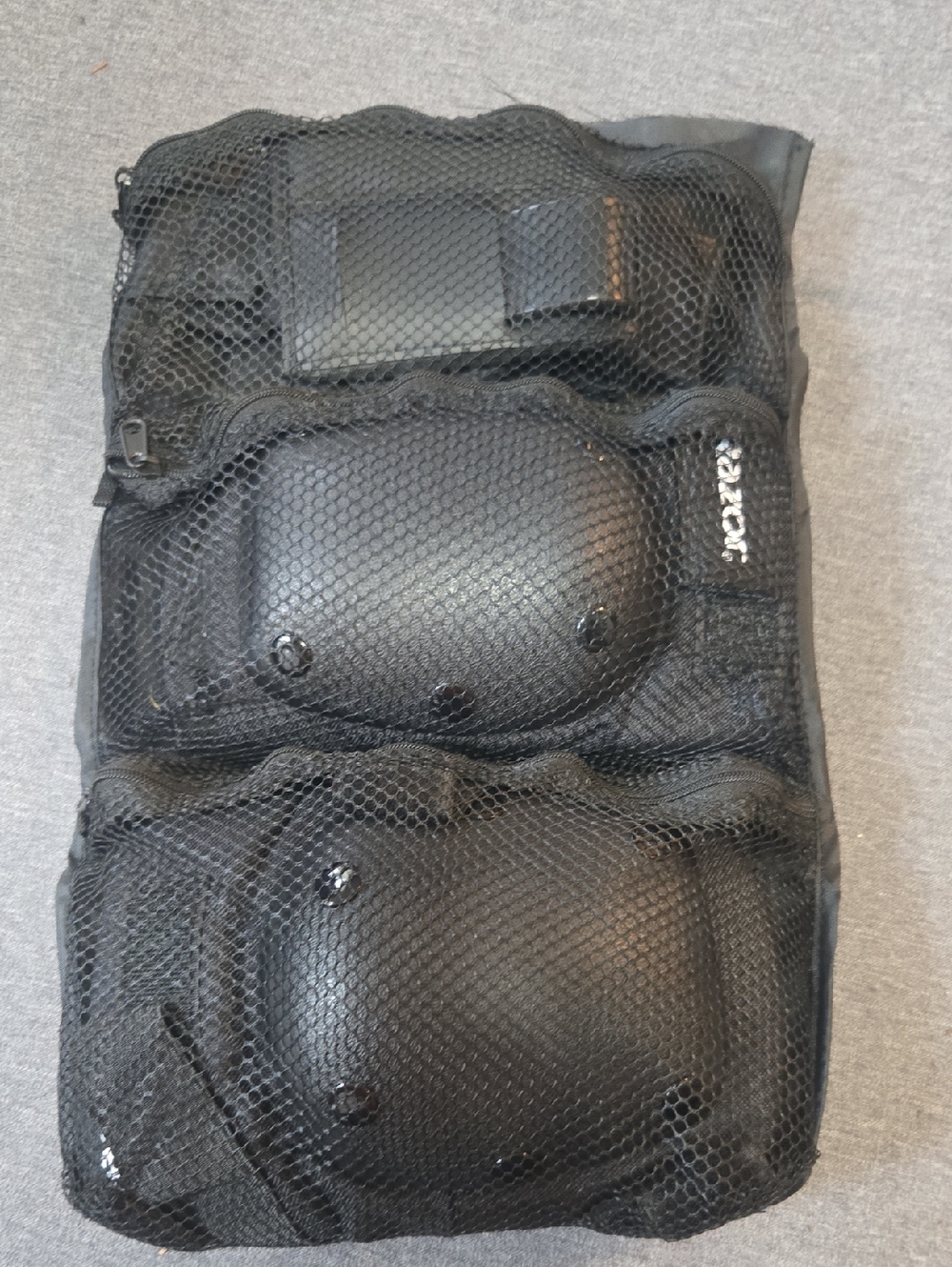 Black Knee, Wrist, and Elbow Protective Pad Set Youth Medium